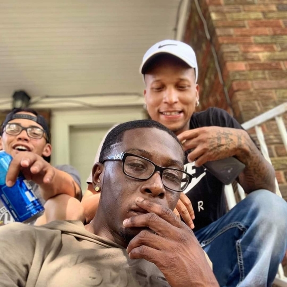 Meet your Posher, Andrew - Picture 1 of 1